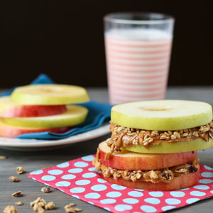 Healthy Grab and Go Breakfasts - apple sandwiches