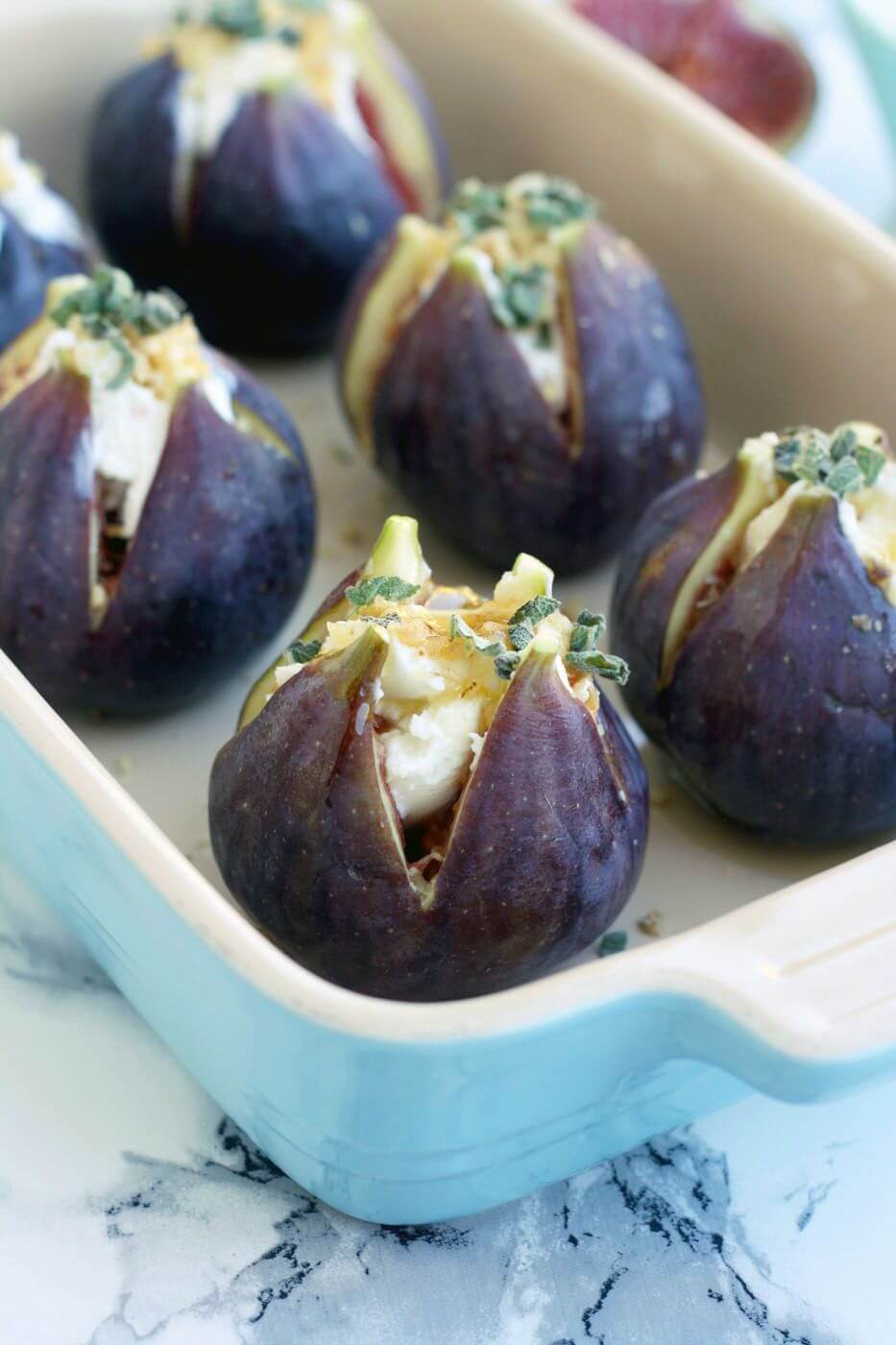 baked-figs-goat-cheese