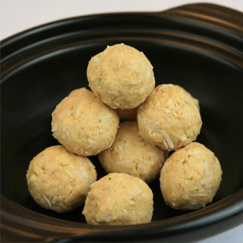 Peanut butter protein balls for diabetes